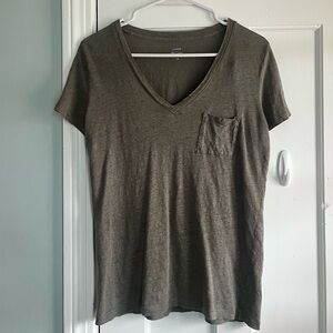 J. Crew 100% Linen V-Neck Pocket T-Shirt Army Olive Green Medium Tee